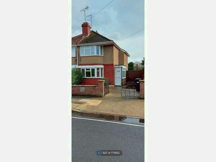 3 Bedroom Semi-Detached House To Rent In Longford Avenue, Bedfont, Feltham, TW14