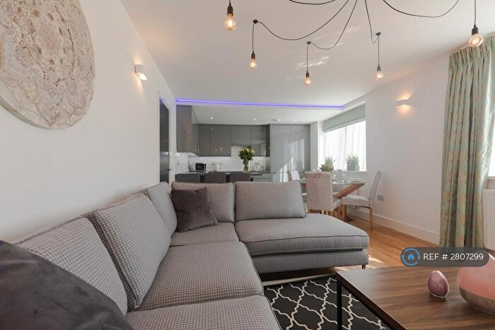 2 Bedroom Flat To Rent In Gladstone Road, Broadstairs, CT10