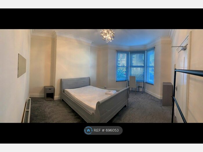 8 Bedroom Semi-Detached House To Rent In Grosvenor Place, Newcastle Upon Tyne, NE2