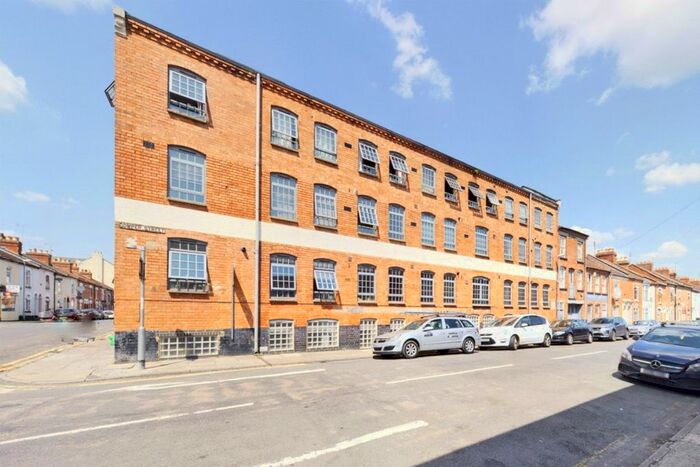 2 Bedroom Flat To Rent In Cowper Street, Northampton, NN1