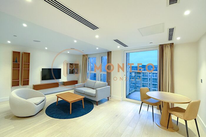 2 Bedroom Flat To Rent In Westbourne Apartments, Central Avenue, London, SW6