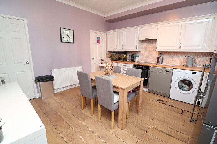 3 Bedroom Terraced House For Sale In Park Road, Wath-upon-dearne, S63