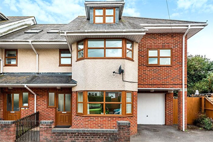 4 Bedroom Semi-Detached House To Rent In Lower Buckland Road, Lymington, Hampshire, SO41