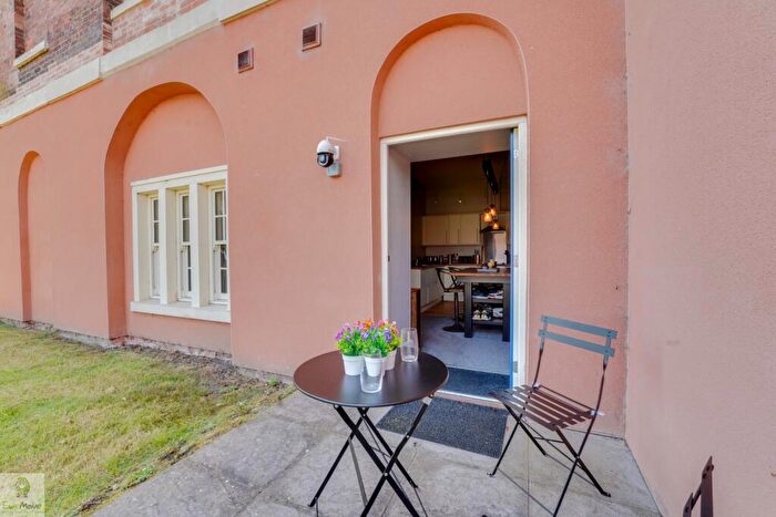 1 Bedroom Apartment For Sale In St Georges Mansions, St Georges Parkway, Stafford, ST16