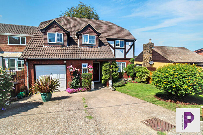 4 Bedroom Detached House For Sale In Lords Wood Lane, Chatham, ME5