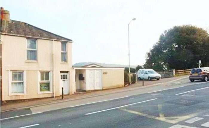 1 Bedroom Bungalow To Rent In Bitton Park Road, Teignmouth, TQ14
