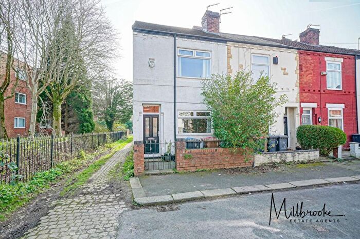 2 Bedroom End Of Terrace House For Sale In Dalton Street, Eccles, M30