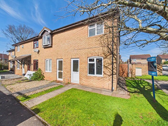 2 Bedroom End Of Terrace House For Sale In Wavell Close, Yate, Bristol, BS37