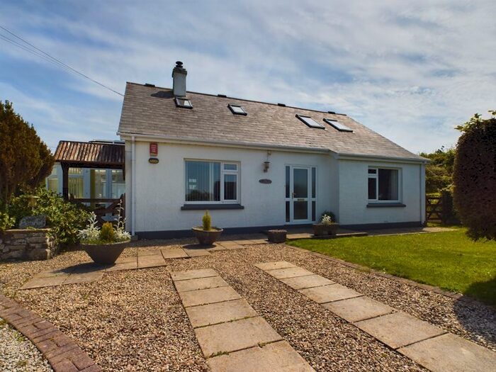 5 Bedroom Bungalow For Sale In Trevoole, Camborne, TR14