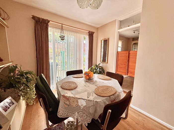 3 Bedroom End Terrace House For Sale In Culdrose Close, Plymouth, PL5