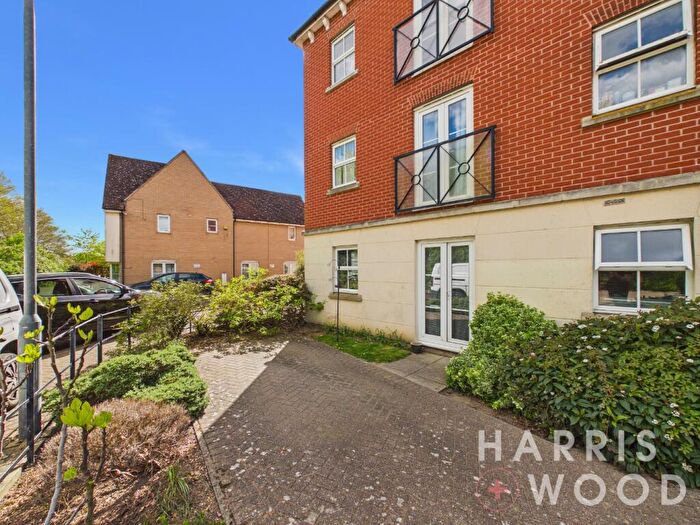 2 Bedroom Flat For Sale In Rose Allen Avenue, Colchester, Essex, CO2