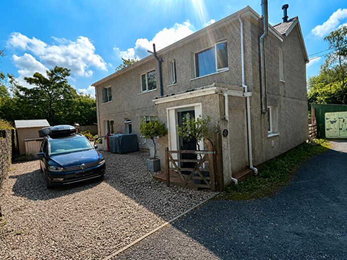 4 Bedroom Detached House For Sale In Cwmgarw Road, Upper Brynamman, Ammanford, SA18
