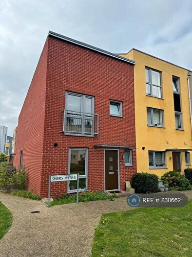 3 Bedroom End Of Terrace House To Rent In Shiers Avenue, Dartford, DA1