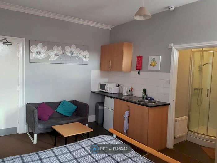 Studio To Rent In London Road, Newcastle U Lyme, ST5