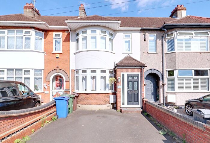 3 Bedroom Terraced House For Sale In Grange Road, Aveley, South Ockendon, RM15