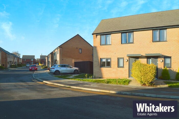 3 Bedroom Semi-Detached House To Rent In Canister Close, Alexandra Gardens, Hull, HU9