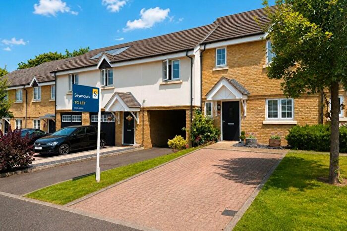 3 Bedroom Terraced House To Rent In Knaphill, Surrey, GU21