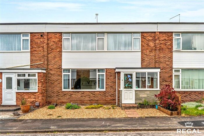 4 Bedroom Terraced House For Sale In Grangewood Gardens, Fair Oak, SO50