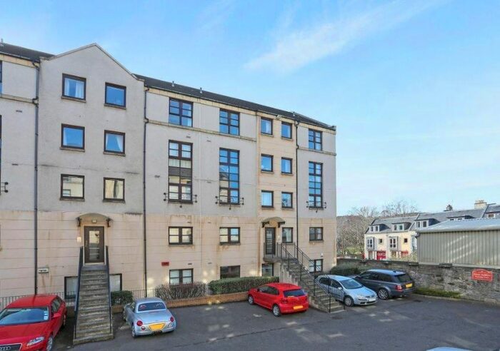 2 Bedroom Flat To Rent In , Rodney Place, Edinburgh, EH7