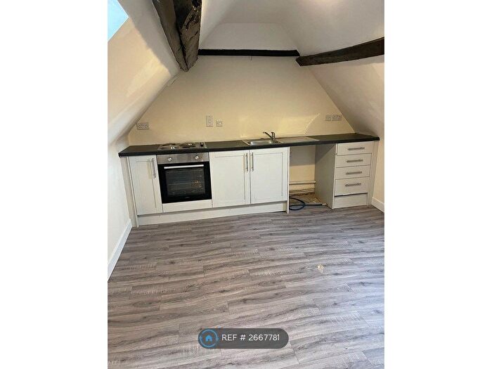 1 Bedroom Flat To Rent In Cambridge Street, Wellingborough, NN8