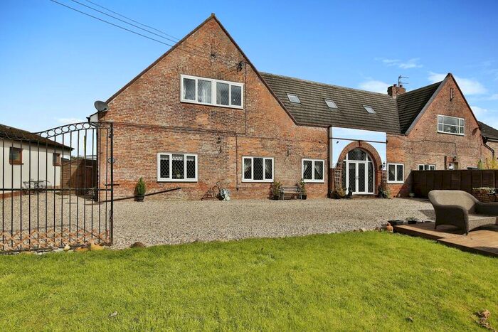 5 Bedroom Semi-Detached House For Sale In Hurworth Moor, Darlington, Durham, DL2