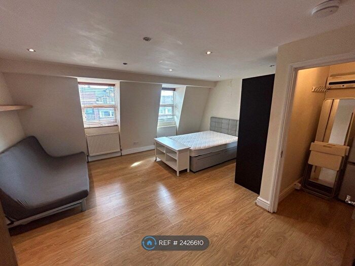 Studio To Rent In Bethnal Green, London, E2