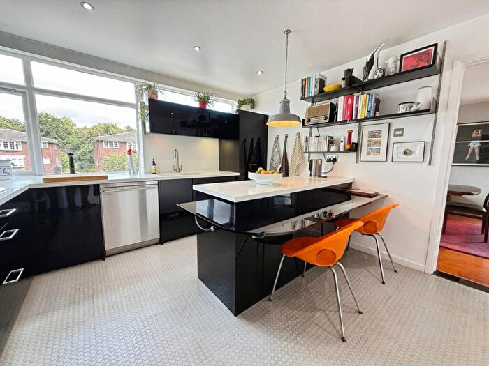4 Bedroom End Of Terrace House For Sale In Ladybrook Road, Bramhall, SK7