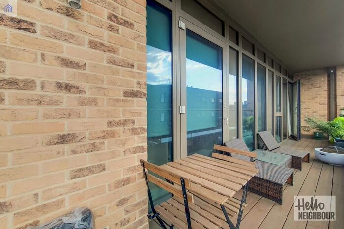 2 Bedroom Apartment To Rent In Vega House, Hemming Street, London, E1
