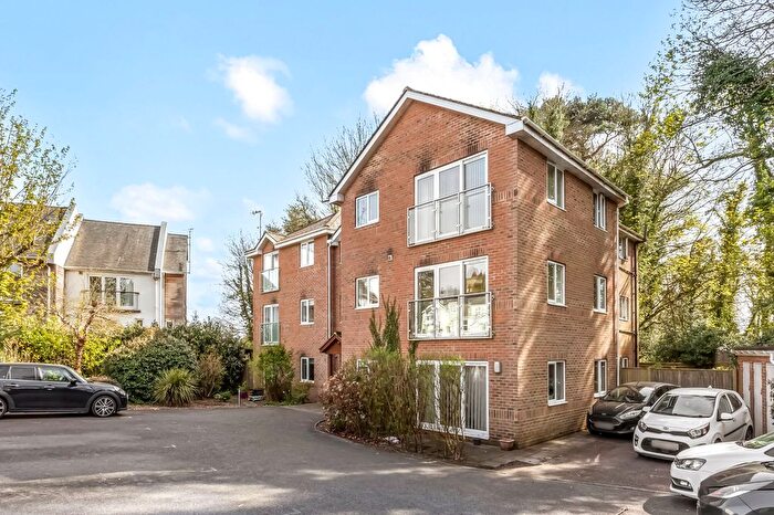 1 Bedroom Flat For Sale In South Road, Park Side Apartments, RH16