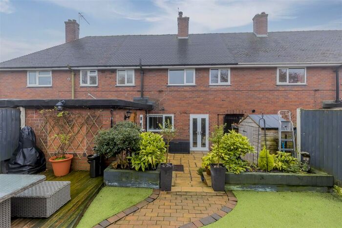 3 Bedroom Town House To Rent In Daisy Avenue, Ipstones, Staffordshire, ST10