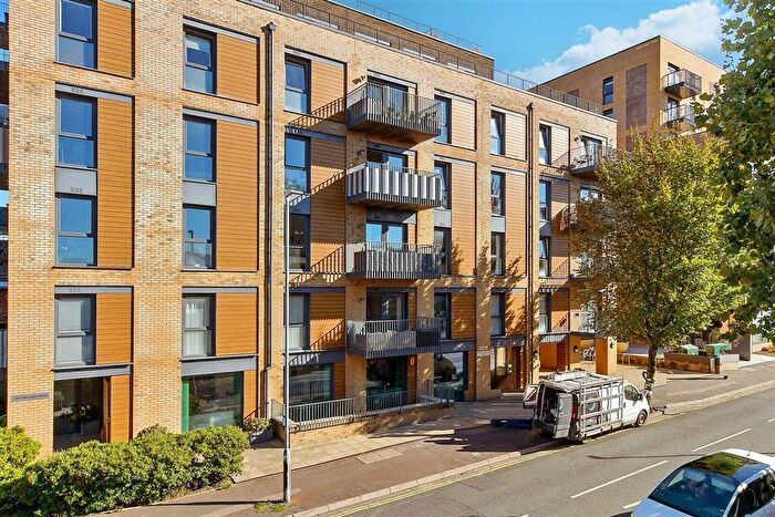 2 Bedroom Flat For Sale In Davigdor Road, Hove, East Sussex, BN3