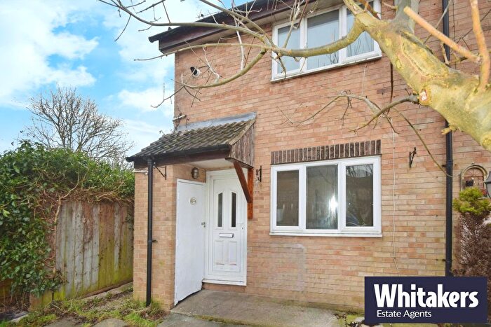 2 Bedroom End Of Terrace House To Rent In Wawne Lodge, Pennine Way, Hull, HU7