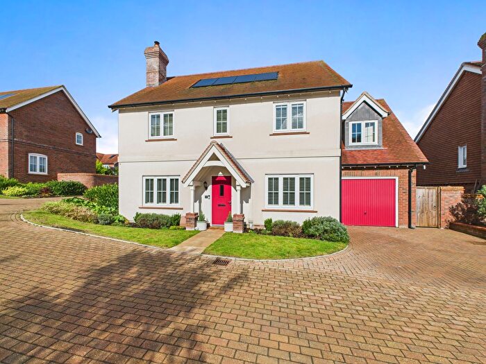 4 Bedroom Detached House For Sale In Blackthorn Rise, Tetsworth, Thame, Oxfordshire, OX9