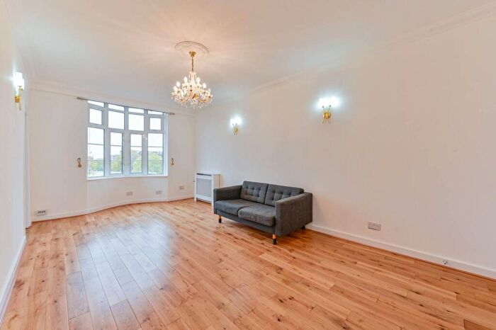 2 Bedroom Flat To Rent In Grove End Road, St John's Wood, NW8