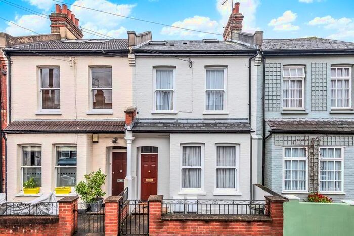 2 Bedroom Flat To Rent In Lochaline Street, London, W6