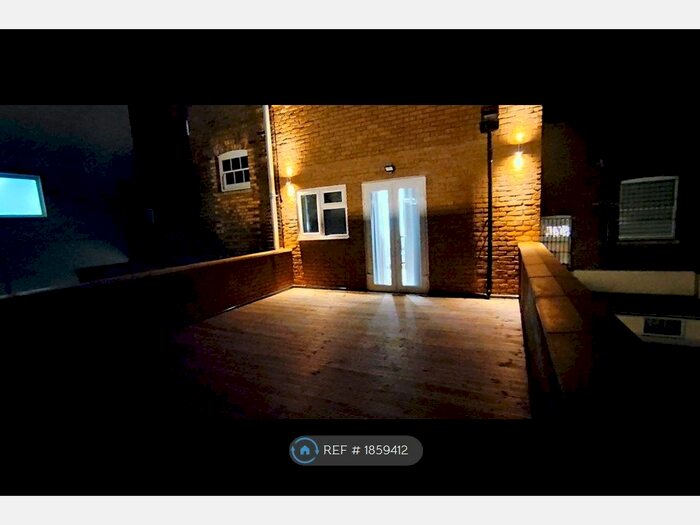 2 Bedroom Flat To Rent In The Broadway, London, W5