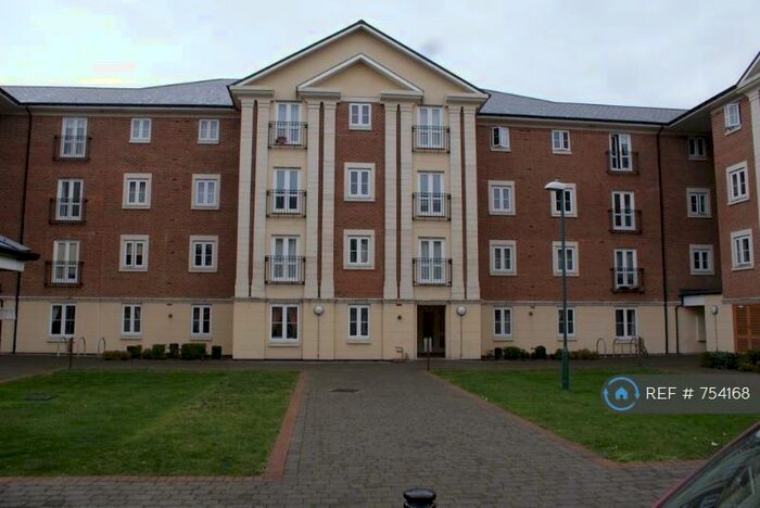 2 Bedroom Flat To Rent In Brunel Crescent, Swindon, SN2