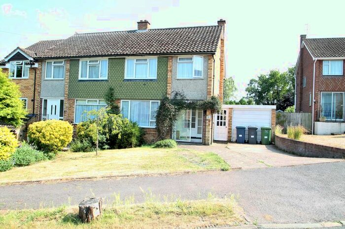 4 Bedroom Property To Rent In Telford Way, High Wycombe, HP13