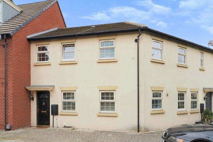 2 Bedroom Flat To Rent In Craven Court, Grimethorpe, Barnsley, S72