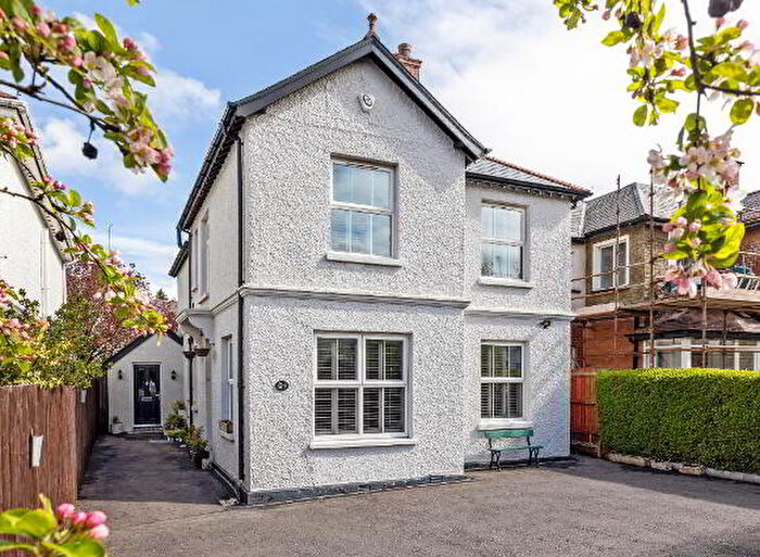 4 Bedroom Detached House For Sale In Balmoral Avenue, Belfast, BT9