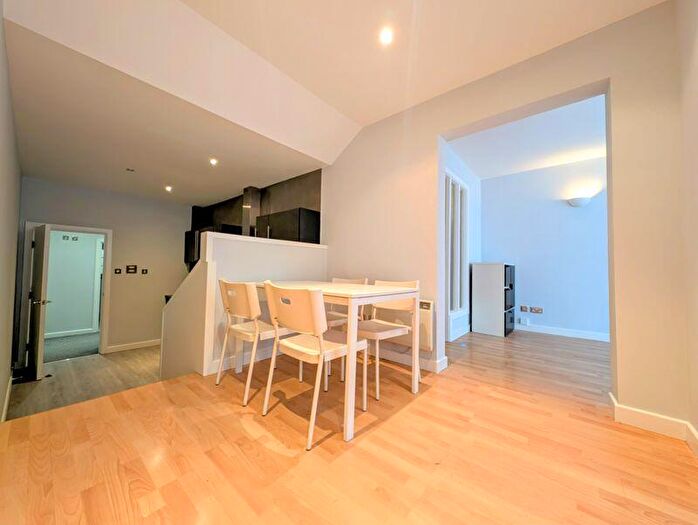 1 Bedroom Flat For Sale In Park Row, Leeds, LS1