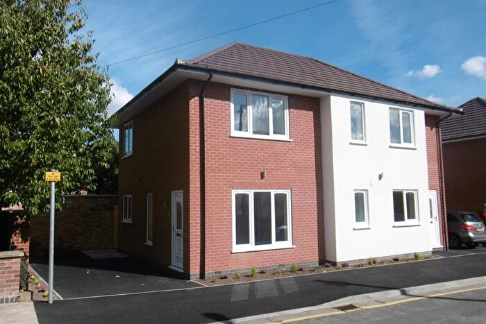 2 Bedroom Flat To Rent In Broadgate Avenue, Beeston, NG9