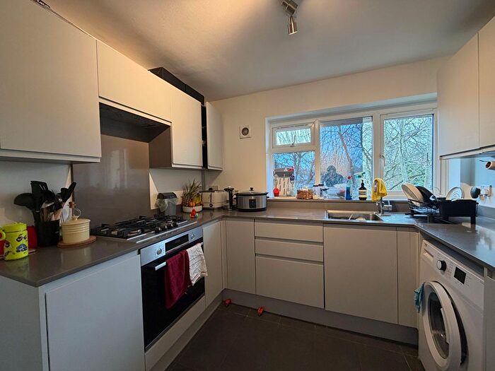 2 Bedroom Flat To Rent In Ruislip Road East, Wentway Court Ruislip Road East, W13