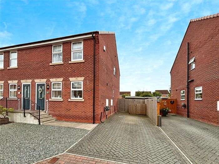 3 Bedroom Semi-Detached House To Rent In Earl Street, Goole, East Yorkshire, DN14