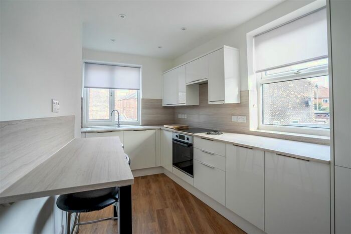 2 Bedroom Flat To Rent In Balmoral Terrace, York, YO23