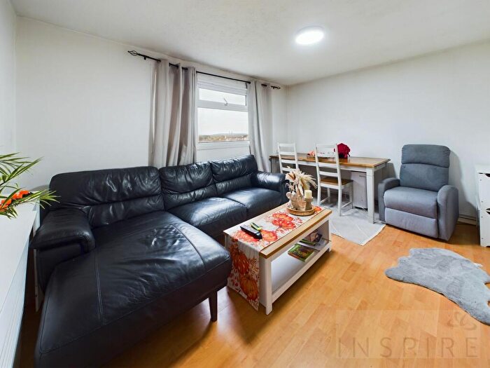 2 Bedroom Flat For Sale In Lansbury Road, Attlee House Lansbury Road, RH11