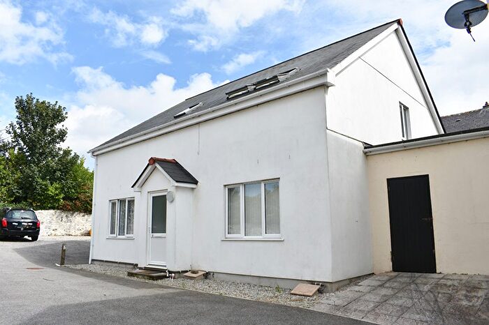 3 Bedroom Flat For Sale In Mount Pleasant Road, Camborne, Cornwall, TR14