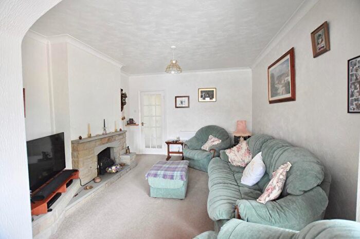 2 Bedroom Bungalow For Sale In Deeping St. James Road, Northborough, Peterborough, PE6