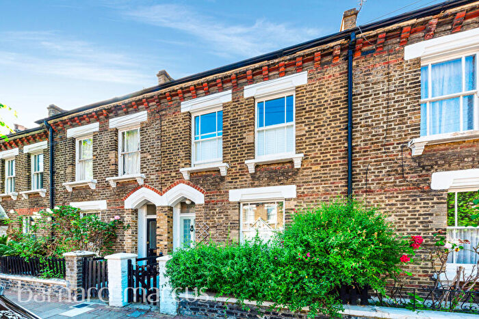 2 Bedroom House To Rent In Elsley Road, SW11