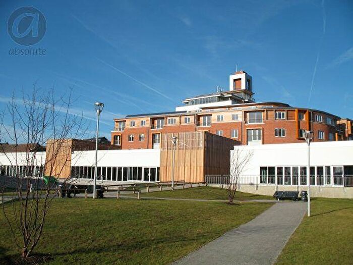 2 Bedroom Flat To Rent In Castle Quay Development, Castle Lane, Bedford, MK40